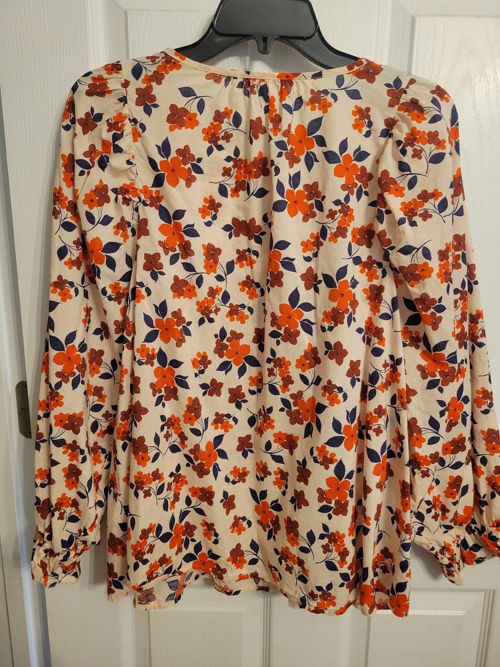Elizabeth and James Cream Blouse with Orange & Navy Floral Print - Picture 6 of 8
